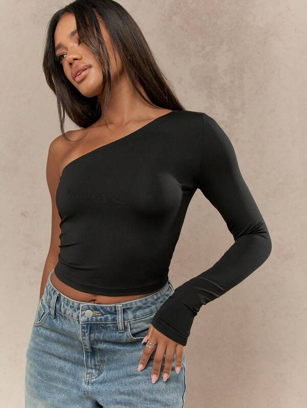 Missguided MISSGUIDED Asymmetric One Shoulder Crop Top With Long Sleeve