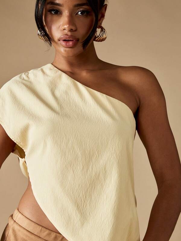 Missguided MISSGUIDED Asymmetric One Shoulder Crop Top With Side Drape