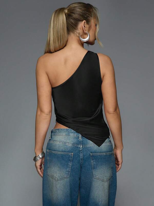 Missguided MISSGUIDED Asymmetric One Shoulder Satin Sleeveless Twist Detail Blouse