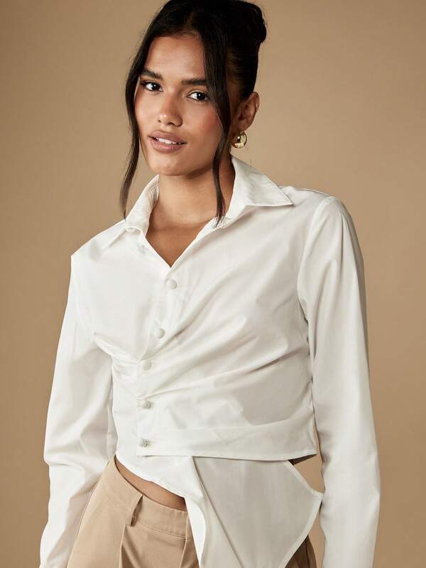 Missguided MISSGUIDED Asymmetrical Cropped Button Down Shirt With Ruched Detail