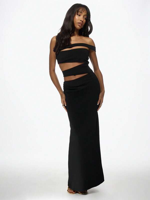 Missguided MISSGUIDED Bandeau Cut-Out Fitted Sleeveless Maxi Dress