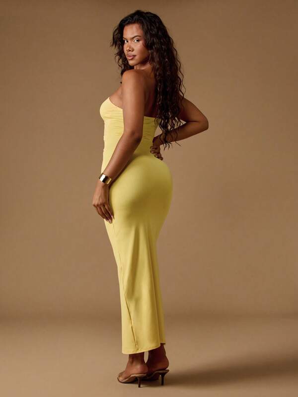 Missguided MISSGUIDED Bandeau Maxi Dress With Metal Ring Cut Outs