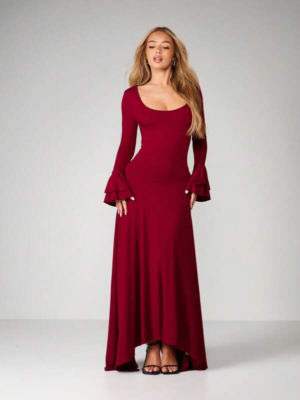 Missguided MISSGUIDED Bell Sleeve Scoop Neck Maxi Dress