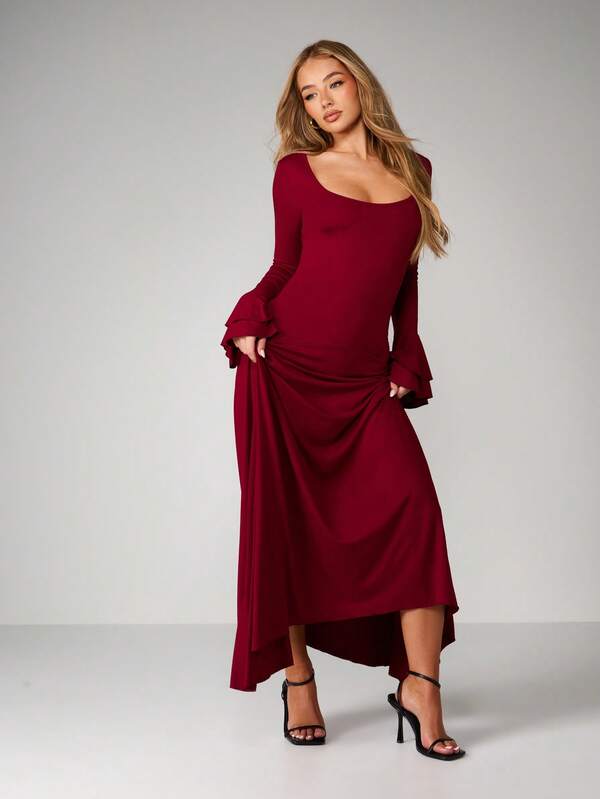 missguided MISSGUIDED Bell Sleeve Scoop Neck Maxi Dress