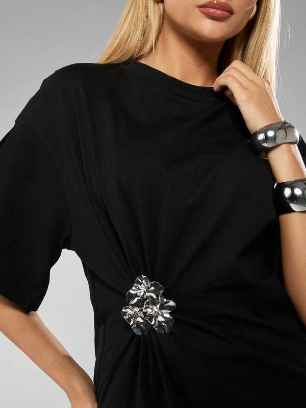Missguided MISSGUIDED Black Oversized Tee With Twist Detail