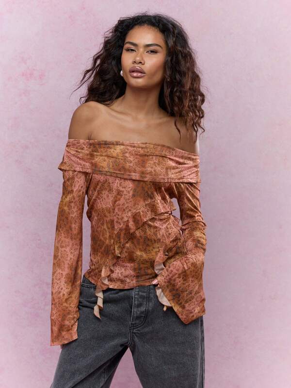 Missguided MISSGUIDED Boho Printed Scoop Neck Ruffle Detail Flared Sleeves Top