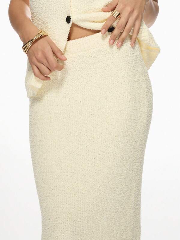 Missguided MISSGUIDED Boucle Knit Two-Piece Vest Skirt Outfit