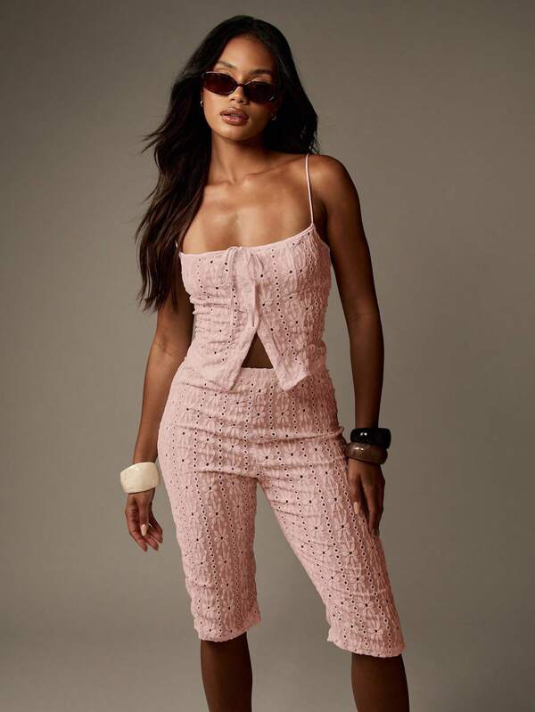missguided MISSGUIDED Broderie Anglaise Bustier Top And Capri Pants Set