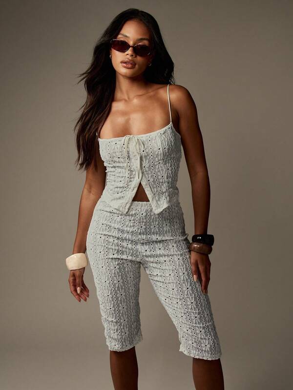 missguided MISSGUIDED Broderie Anglaise Corset Top And Capri Pants With Eyelet Details