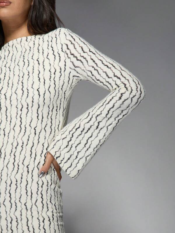 Missguided MISSGUIDED Brushed Distressed Wave Long Sleeves Bodycon Mini Dress