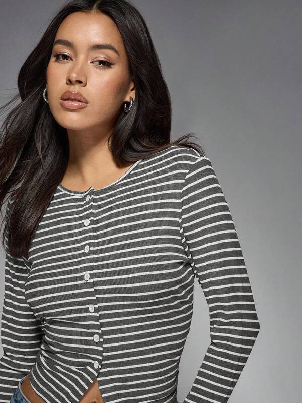 Missguided MISSGUIDED Button Front Ribbed Crop Top With Horizontal Stripes