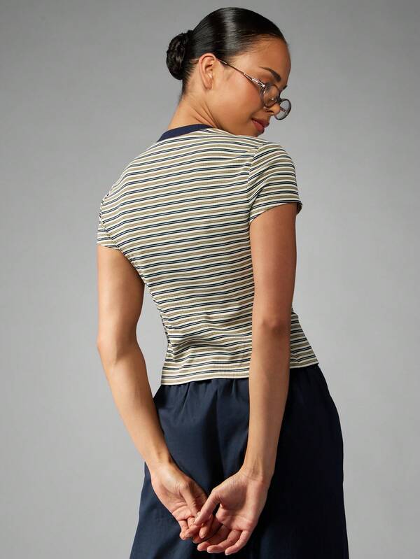 Missguided MISSGUIDED Button Through Ribbed Crop Top With Striped Pattern