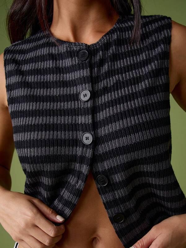 Missguided MISSGUIDED Button Up Sleeveless Ribbed Knit Vest Crop Top