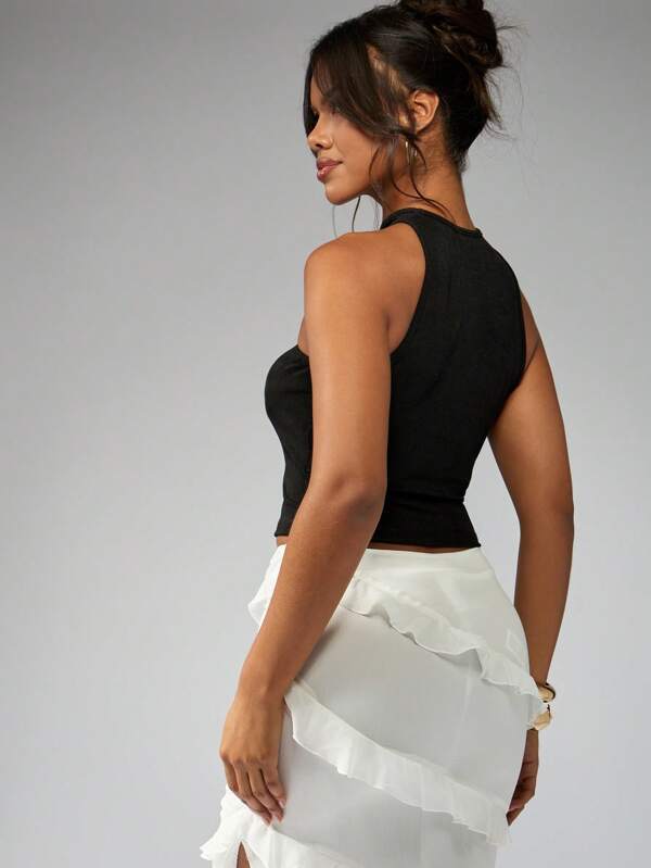 Missguided MISSGUIDED Chain Embellished Sleeveless One Shoulder Crop Top