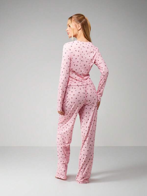 Missguided MISSGUIDED Cherry Pattern Lounge Set With Long Sleeves