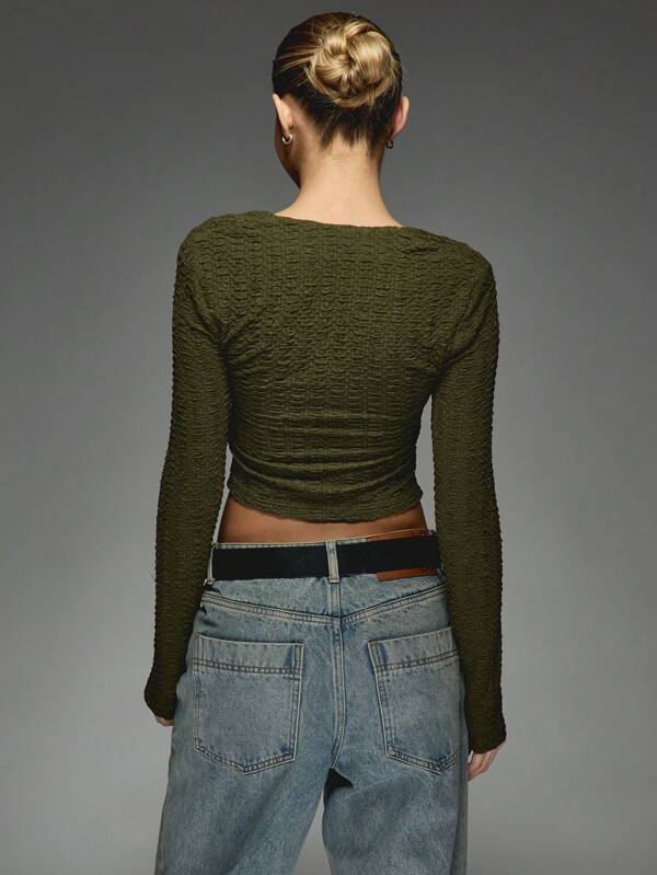 Missguided MISSGUIDED Chic Irish-Themed Square Neck Smocked Crop Top Long Sleeve Stretchy Texture Fitted Party Blouse Perfect For St Patricks Day Celebrations Stylish Spring Festival