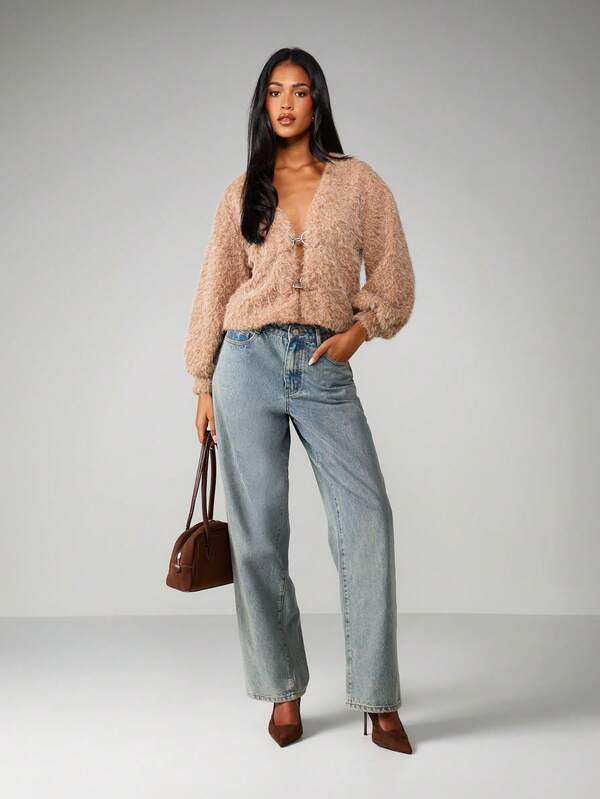 Missguided MISSGUIDED Christmas Fluffy Knit Cardigan With Hook Closure