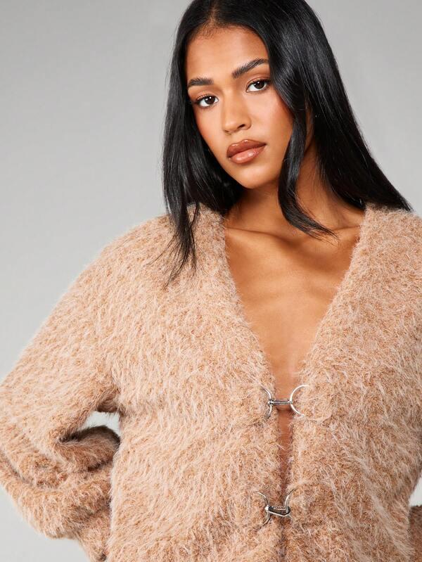 Missguided MISSGUIDED Christmas Fluffy Knit Cardigan With Hook Closure