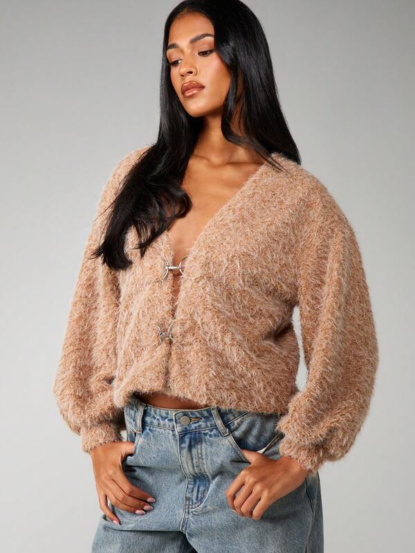 missguided MISSGUIDED Christmas Fluffy Knit Cardigan With Hook Closure