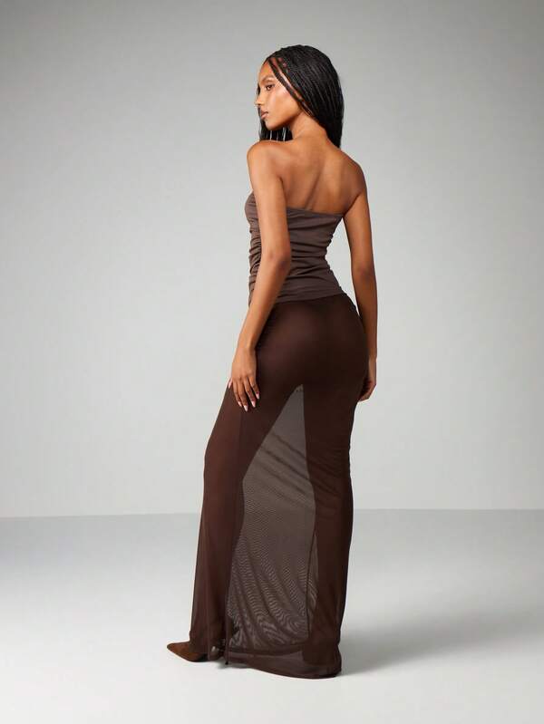 Missguided MISSGUIDED Christmas Longline Bandeau With Mesh Maxi Skirt Set