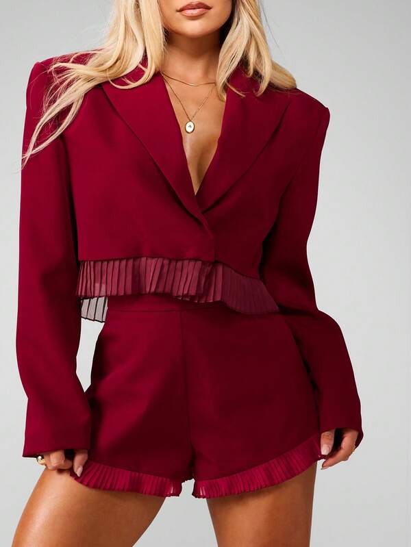 Missguided MISSGUIDED Christmas Oversized Cropped Blazer With Pleated Trim