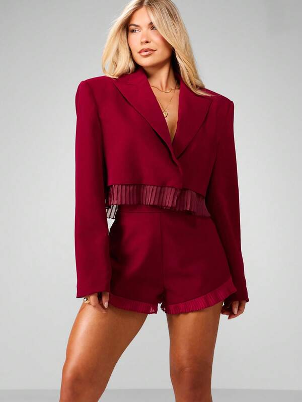 missguided MISSGUIDED Christmas Oversized Cropped Blazer With Pleated Trim