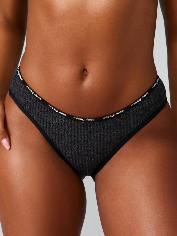 Missguided MISSGUIDED Christmas Ribbed Triangle Bra And Panty Set