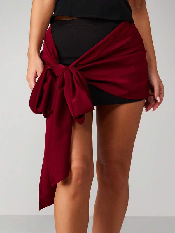 missguided MISSGUIDED Christmas Satin Mini Skirt With Bow Detail