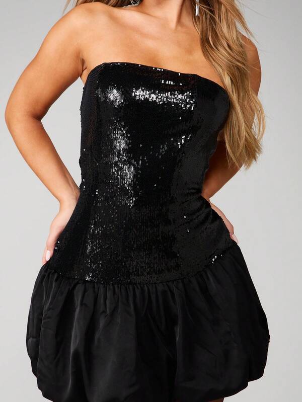 Missguided MISSGUIDED Christmas Sequin Bandeau Mini Dress With Bubble Hem
