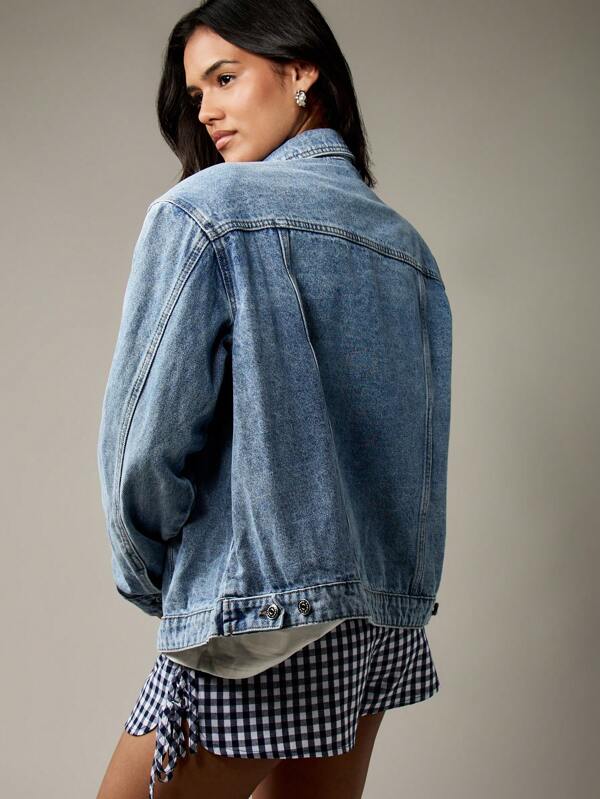 Missguided MISSGUIDED Classic Oversized Trucker Denim Jacket Button Front Closure