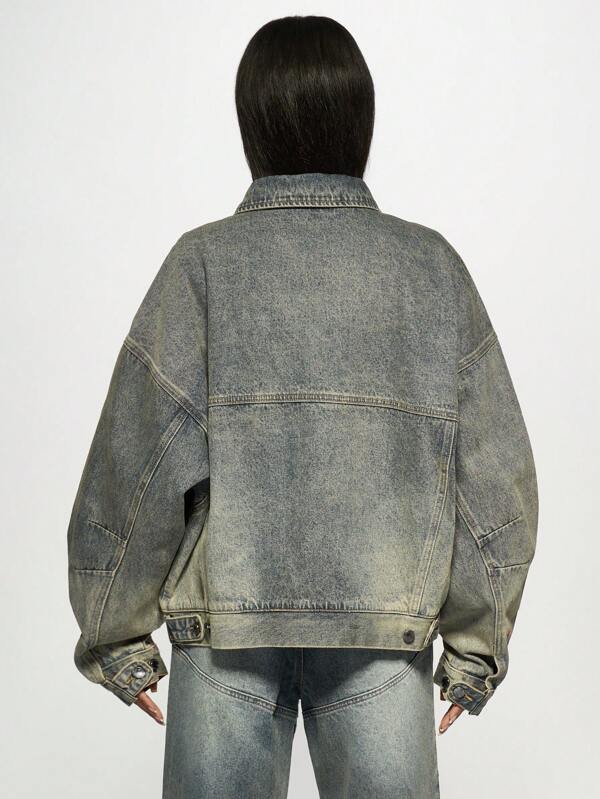Missguided MISSGUIDED Classic Trucker Button-Front Oversized Denim Jacket