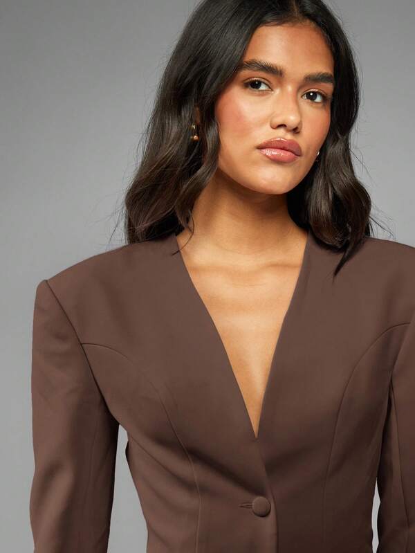 Missguided MISSGUIDED Collarless Cropped Fitted Blazer With Double Button Front