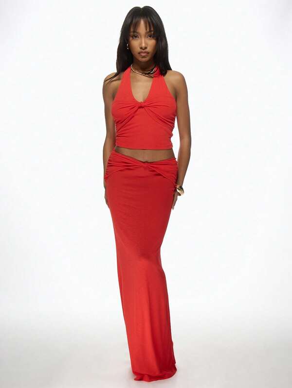 Missguided MISSGUIDED Contemporary Halter Neck Twist Front Maxi Skirt Two-Piece Outfit