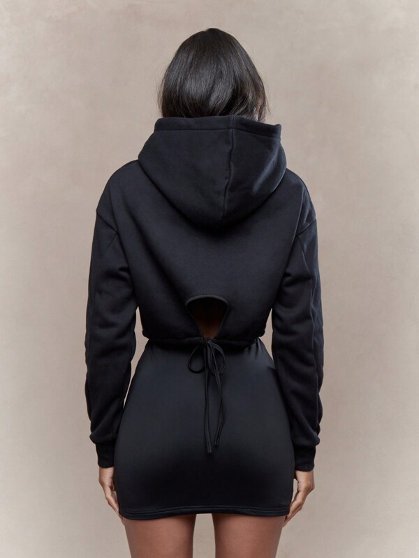 Missguided MISSGUIDED Contrast Piping And Logo Crop Hoodie