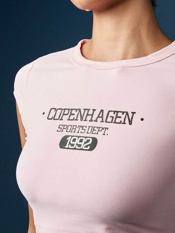 Missguided MISSGUIDED Copenhagen Sports Department Baby Tee With Retro Print