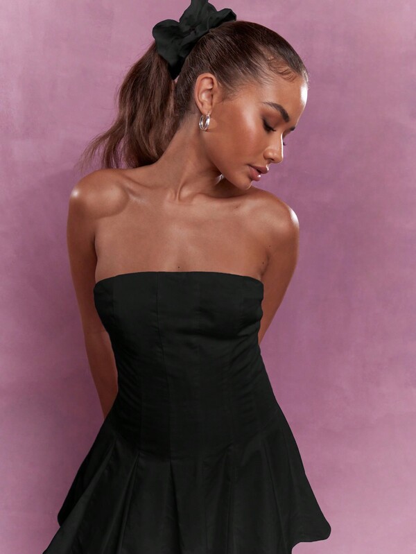Missguided MISSGUIDED Corset Bust Pleated Mini Milkmaid Dress With Scrunchie