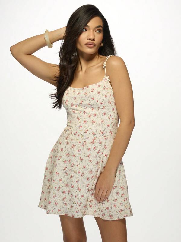 missguided MISSGUIDED Corset-Style Floral Print Mini Dress With Bow Tie Straps