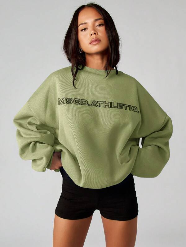 missguided MISSGUIDED Crew Neck Oversized Sweatshirt With Athletic Print For Winter Layering Cozy Casual Comfort And Style