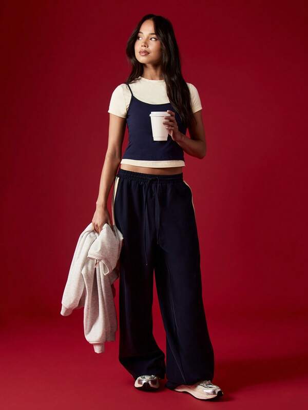 Missguided MISSGUIDED Crew Neck Short Sleeve T-Shirt With Cami Layer