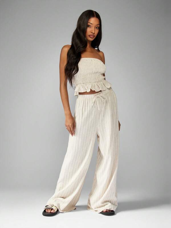missguided MISSGUIDED Crinkle Textured Bandeau Crop Top And Pants Two Piece Set