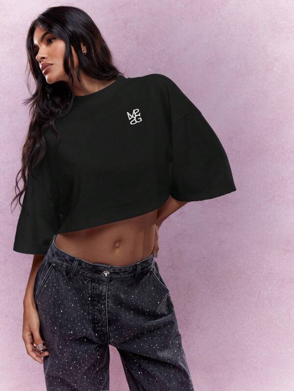 missguided MISSGUIDED Cropped Boxy Top With Drop Shoulder And Logo Detail