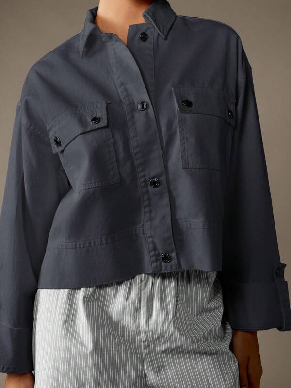 Missguided MISSGUIDED Cropped Button Front Denim Shirt With Chest Pockets