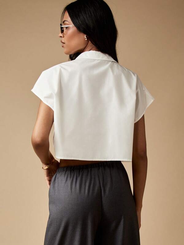 Missguided MISSGUIDED Cropped Collared Button Down Shirt With Patch Pockets
