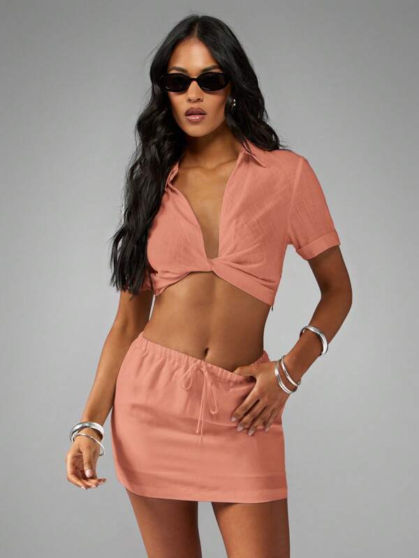missguided MISSGUIDED Cropped Twist Front Button Up Collared Short Sleeve Shirt