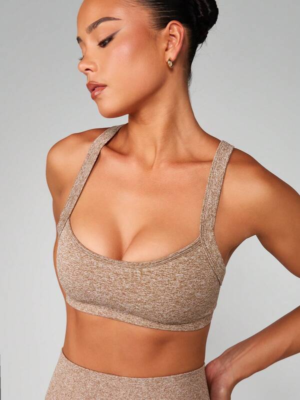 missguided MISSGUIDED Cross Back Sports Bra With Ribbed Knit