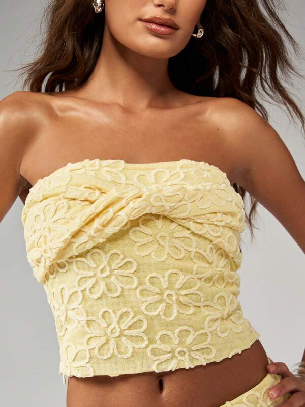Missguided MISSGUIDED Daisy Embroidered Strapless Ruched Bandeau Two Piece Outfit