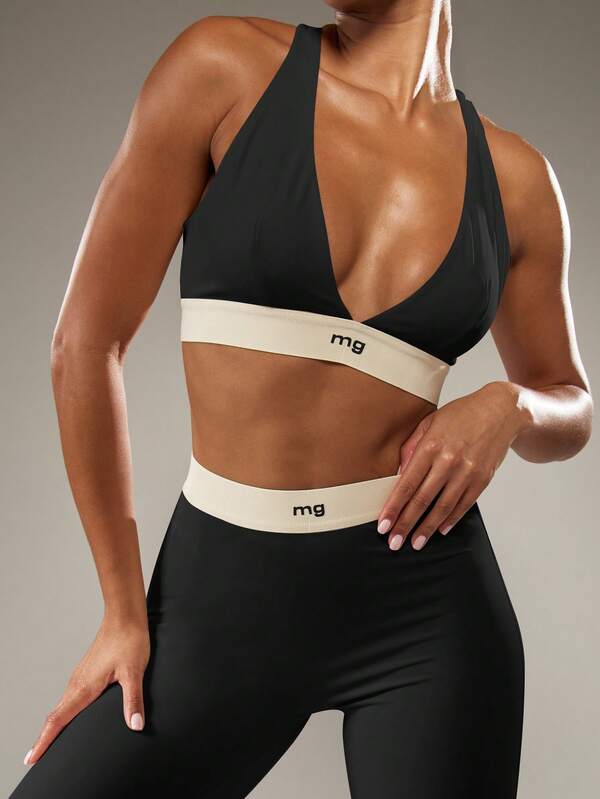 Missguided MISSGUIDED Deep V Sports Bra With Leggings Set