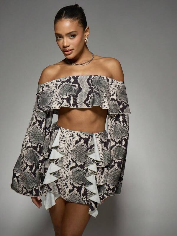 Missguided MISSGUIDED Designer Snake Print Off Shoulder Ruffled Crop Top Skirt Set