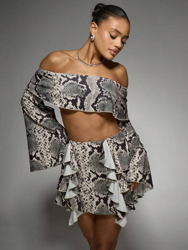 missguided MISSGUIDED Designer Snake Print Off Shoulder Ruffled Crop Top Skirt Set