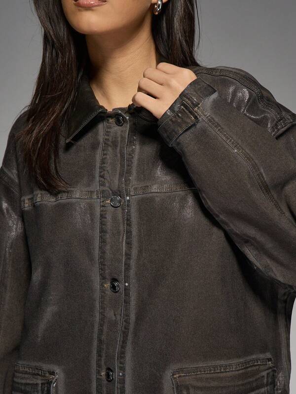Missguided MISSGUIDED Distressed Oversized Denim Utility Jacket With Cargo Pockets
